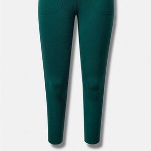 Women's Green Ribbed Pocket Legging - full length
